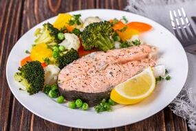 Japanesch Diät Plat mat mageres Fësch